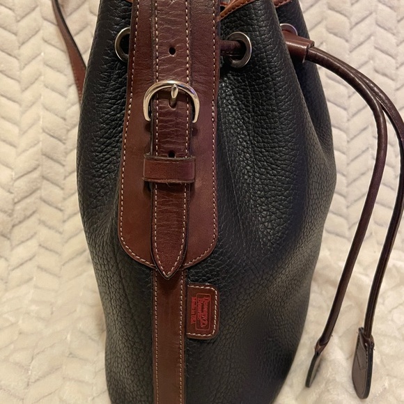 Dooney and Bourke Y171 Drawstring bag - Picture 3 of 13